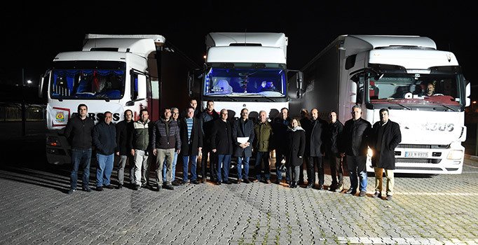 Tarsus'tan Elazığ'a gönderilen yardımlar afetzedelere ulaştırıldı