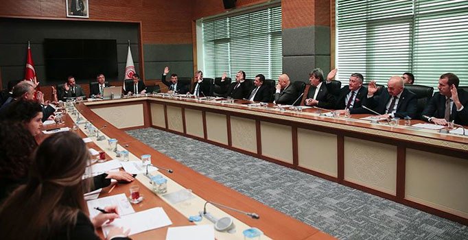 Rahşan Ecevit'in Devlet Mezarlığı'na defnedilmesine onay