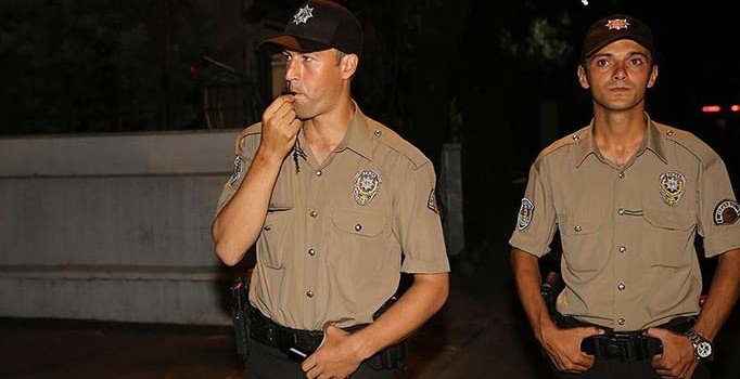 Son dakika! Bekçilere kimlik sorabilme yetkisi veren düzenleme kabul edildi