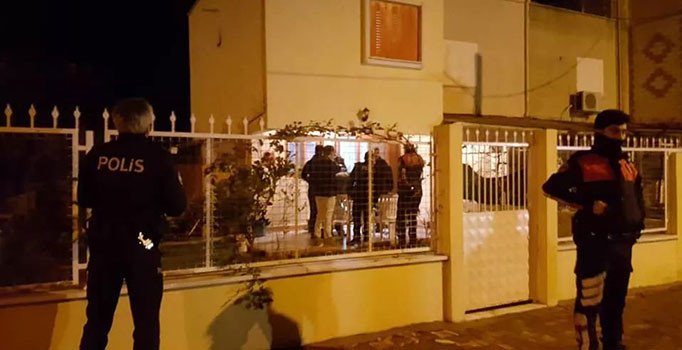 Hırsızlık için girdiği evde cinayet işledi, polisi görünce intihar etti