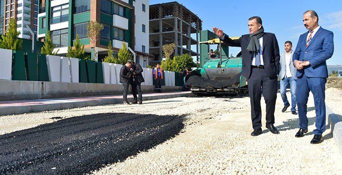 Yenişehir'de asfalt çalışmaları aralıksız devam ediyor