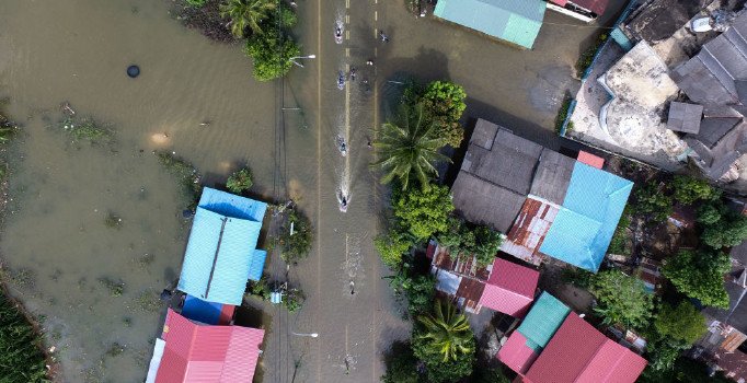 Malezya'da sel tahliyesi