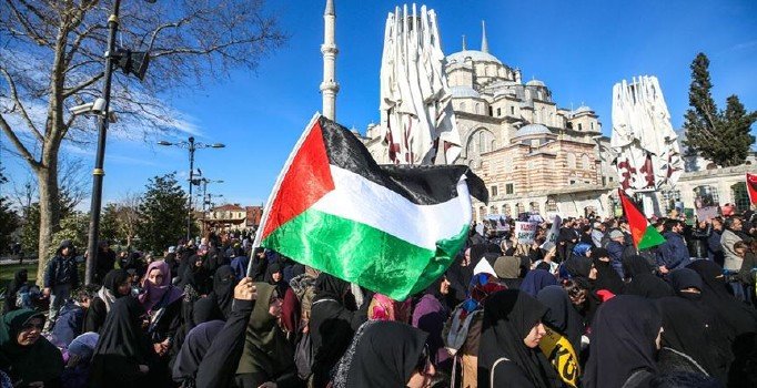 İstanbul'da ABD'nin sözde Orta Doğu barış planı protesto edildi