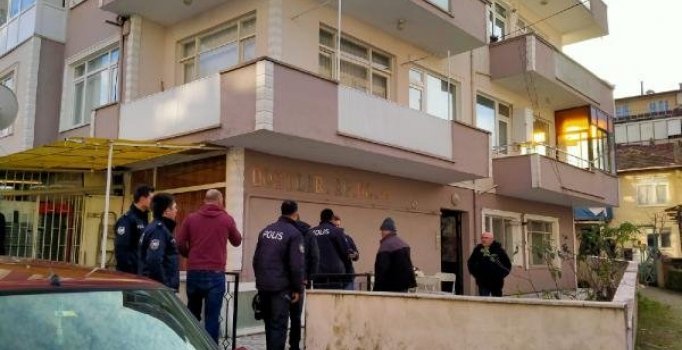 Emekli asker olan babasının silahıyla oynarken kendini vurdu