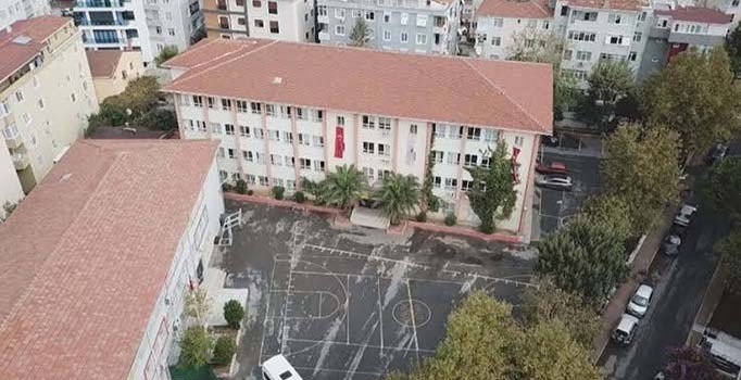 5.8'lik Silivri depreminde hasar gören 8 okul yıkılacak