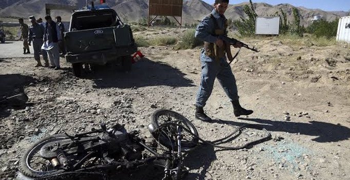 Afganistan'da bombalı saldırı: 3 yaralı