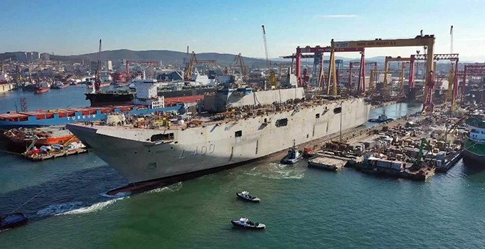 İlk yerli uçak gemisi TCG Anadolu'da sona doğru