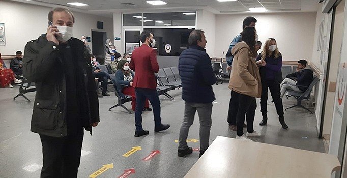İzmir'de hastaneye başvuran Taylandı turistler nedeniyle koronavirüs paniği yaşandı