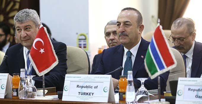 Çavuşoğlu'ndan İslam ülkelerine 'barış planı' tepkisi: İlkesizliği Allah da ümmet de affetmez