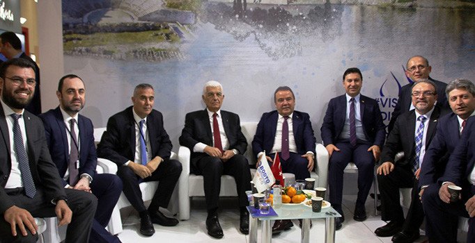 EMİTT fuarı Bodrum standında mini turizm zirvesi