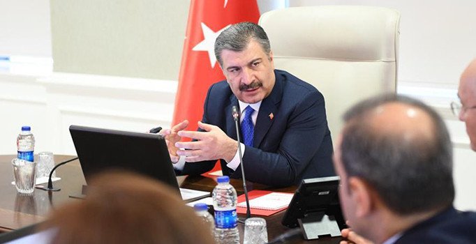 Sağlık Bakanı Fahrettin Koca: Çin'den Türkiye'ye gelen tüm uçuşlar durduruldu