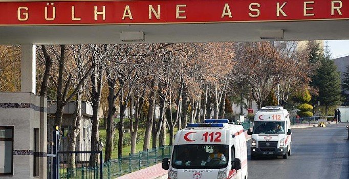 FETÖ'nün GATA ayağına baskın: 3'ü profesör 32 şüpheli için gözaltı kararı