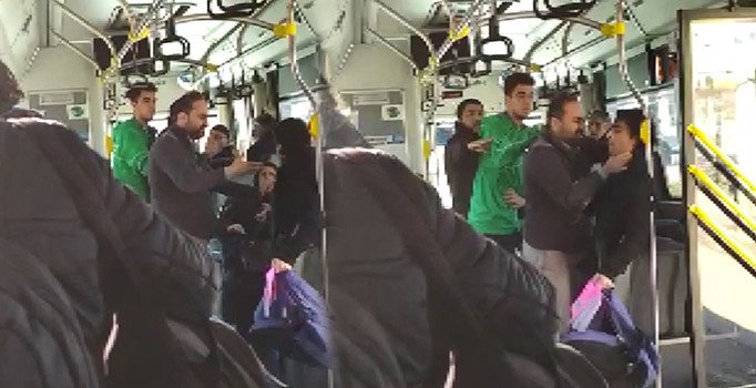 Ayakları kirli diye çocuğu otobüsten indiren şoför, ardından yolcuya saldırdı