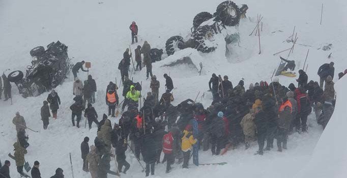 Van'daki çığ faciası için 5 savcı görevlendirildi
