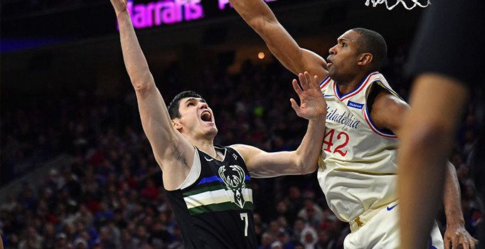 NBA’deki Türk derbisinde kazanan Ersanlı Bucks