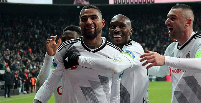 Beşiktaş üç puanı üç golle aldı