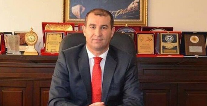 Aydın'ın Koçarlı ilçesi kaymakamı Fırat Çelik, FETÖ'den açığa alındı
