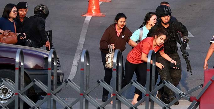 Tayland'da 'canlı katliam' için özür