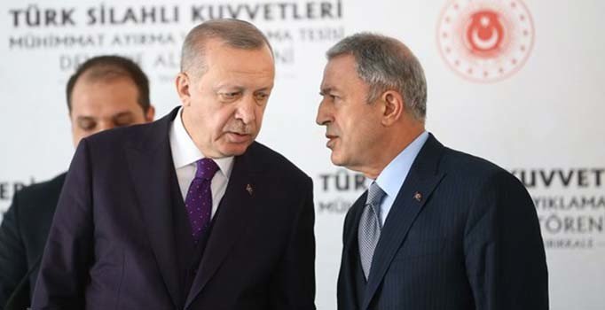 Son dakika! İdlib saldırısı sonrası Erdoğan, Bakan Akar ile bir araya geldi