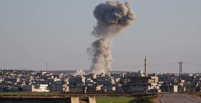 Son dakika! Rus savaş uçakları bir kez daha İdlib'i bombaladı