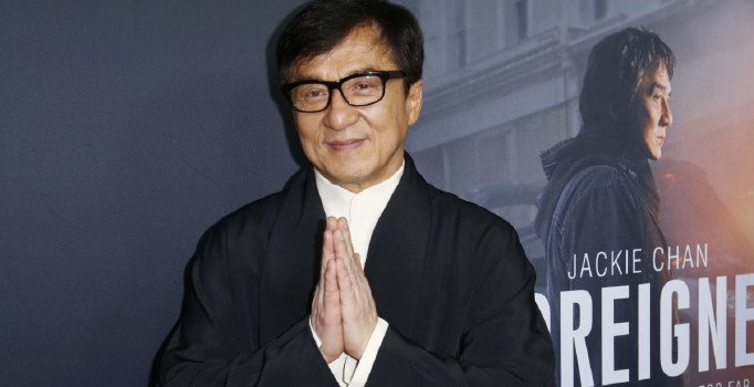 Jackie Chan’den koronavirüsü panzehirini bulana 143 bin dolar
