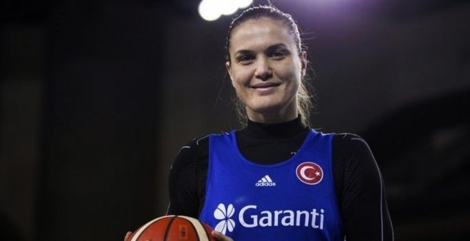 Survivor Şaziye İvegin Üner kimdir kaç yaşında nereli ne ve iş yapıyor?