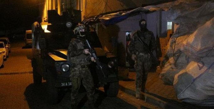 İstanbul'da 7 ilçede uyuşturucu operasyonu: 44 gözaltı 