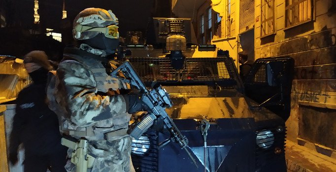 Türk ve Alman polisinden dolandırıcılara ortak operasyon