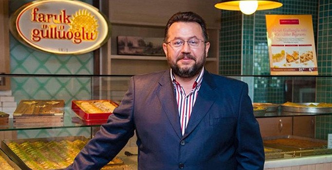FETÖ'den yargılanan baklavacı Faruk Güllü'ye 8 yıl 9 ay hapis cezası