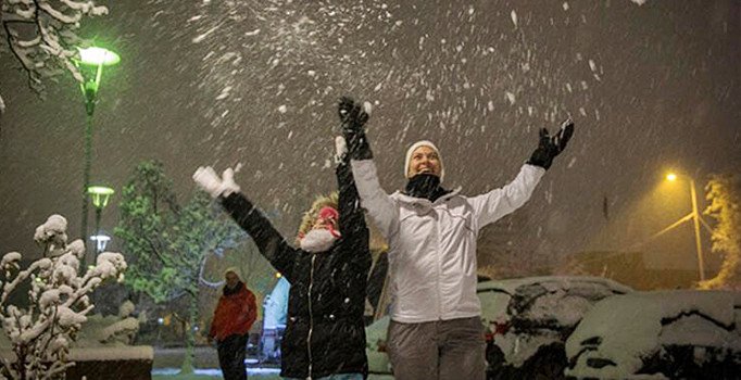 Birçok ilde yoğun kar yağışı nedeniyle eğitime ara verildi