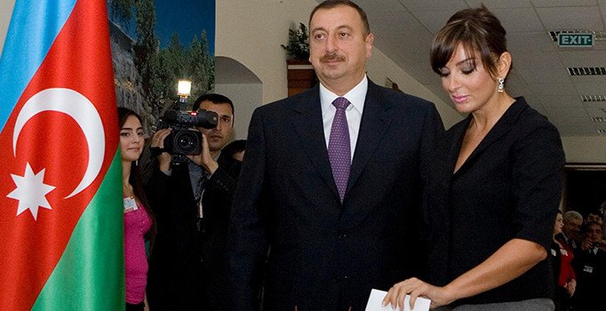 Azerbaycan seçimlerinde 'şaibe' iddiasında bulunan muhaliflere gözaltı