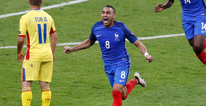 Payet Fransızlar'ı ipten aldı: Fransa 2 - 1 Romanya