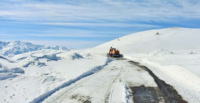 Van'da yoğun kara karşı kriz merkezi kuruldu