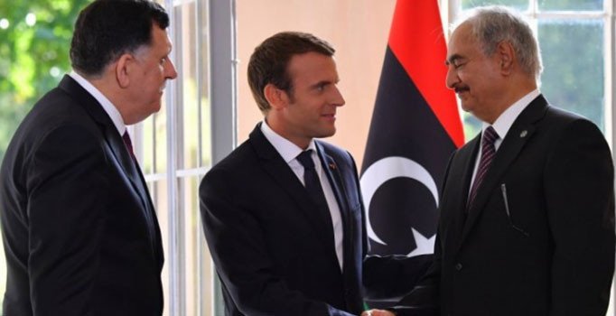 Macron, Hafter'i Fransa'ya davet etti