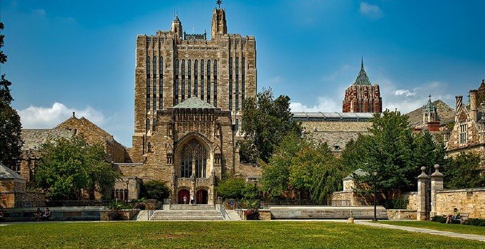 Yale ve Harvard'a 'gizli fon' soruşturması