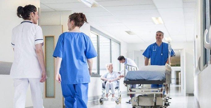 Son dakika...Resmi Gazete'de yayımlandı! 8 bin 844 sözleşmeli sağlık personeli alınacak