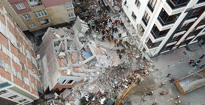 Bahçelievler'de çöken binaya soruşturma