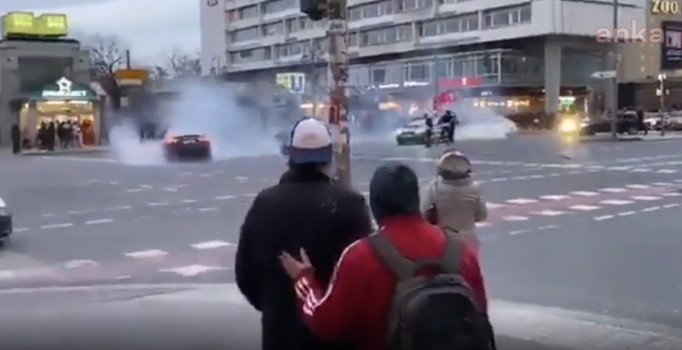 Almanya'da tepki çeken düğün konvoyu