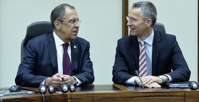 Lavrov ile Stoltenberg, Avrupa'nın güvenliğini konuştu