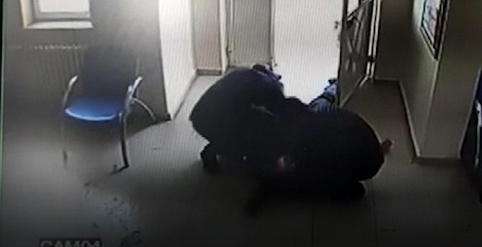 Tavuktan zehirlenen sağlıkçıların yaşam mücadelesi