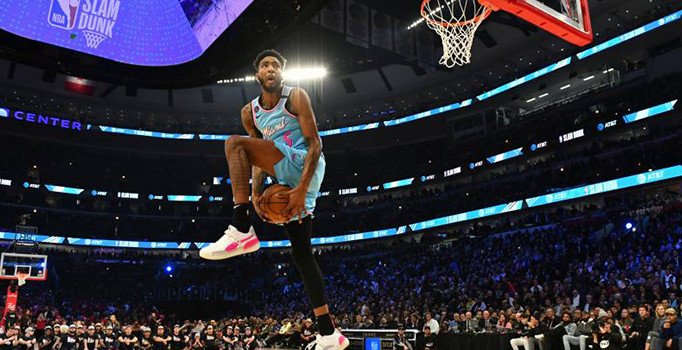 NBA All Star'da smaç yarışmasının kazananı Derrick Jones
