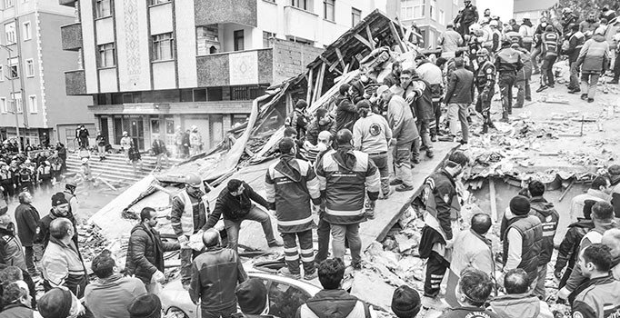 Çürük binalar 'barış'a takıldı