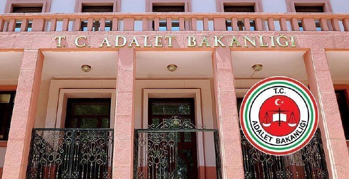 Adalet Bakanlığı: Cezaevlerinde son 1 yılda 1 milyon 102 bin kitap okundu