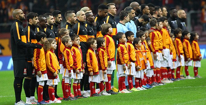 Galatasaray'a Fenerbahçe derbisinde kötü haber