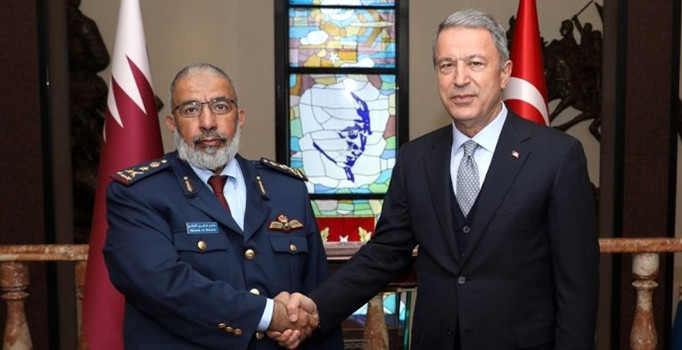 Bakan Akar, Katar Genelkurmay Başkanı Al-Ghanim'i kabul etti
