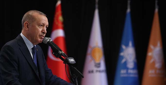 Cumhurbaşkanı Erdoğan, AK Parti milletvekilleriyle bir araya geldi