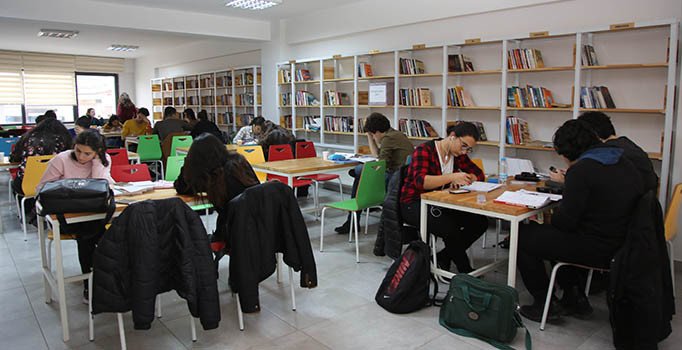 Eskişehir'de Gençlik Merkezi'ne ilgi yoğun