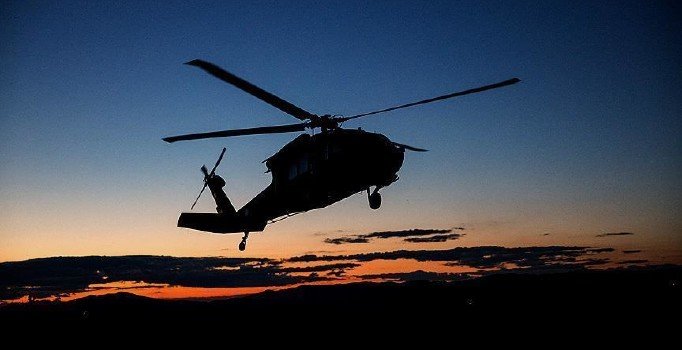 Afganistan'da askeri helikopter acil iniş yaptı