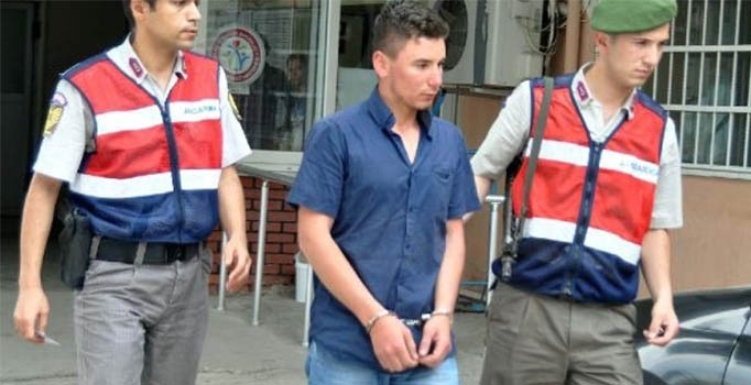 Annesine tokat atan 
babasını av tüfeğiyle vurdu