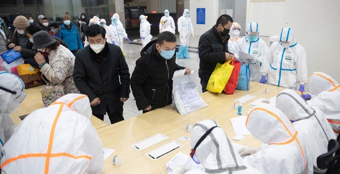 Çin’de koronavirüs salgınında ölenlerin sayısı 2 bini aştı